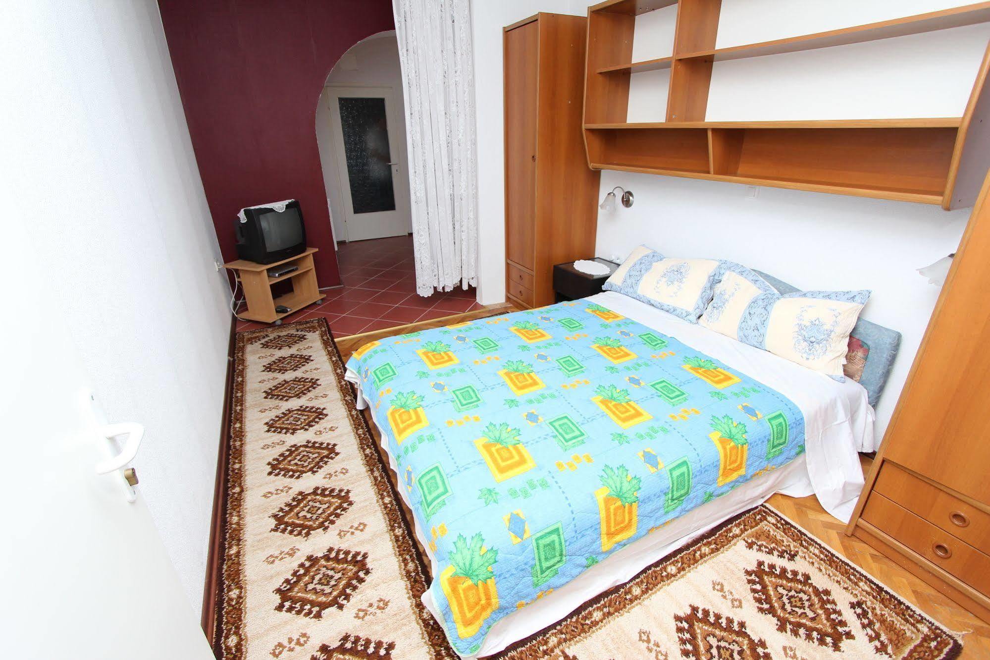 Rooms And Apartments Sally روفينج المظهر الخارجي الصورة