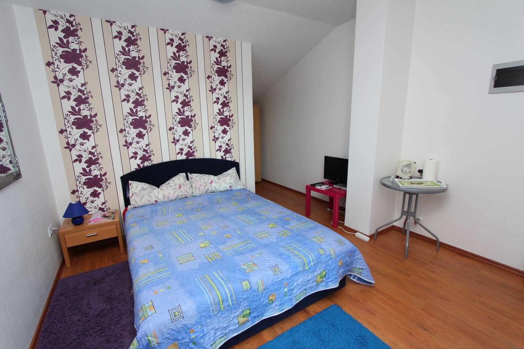 Rooms And Apartments Sally روفينج المظهر الخارجي الصورة