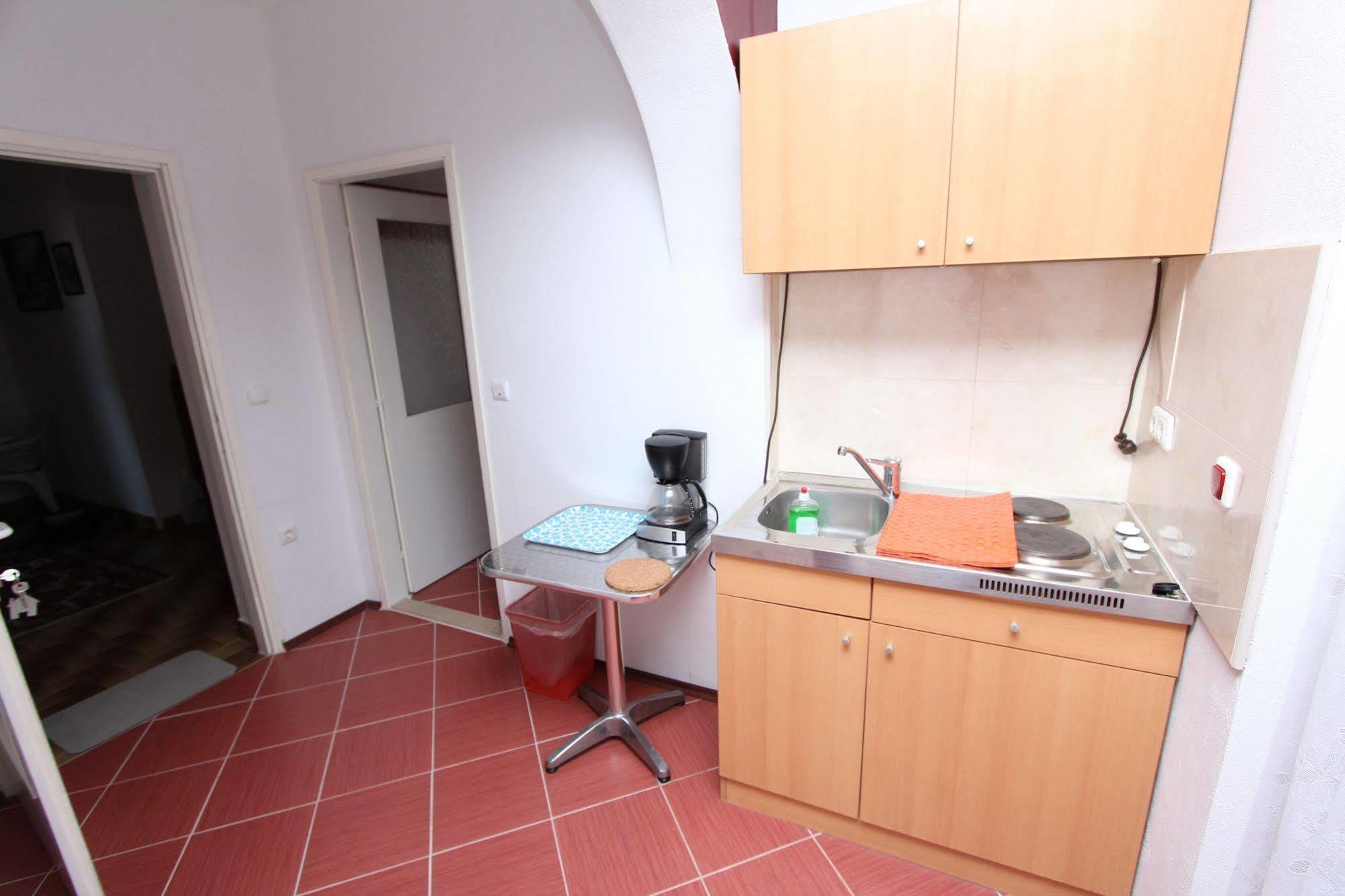 Rooms And Apartments Sally روفينج المظهر الخارجي الصورة