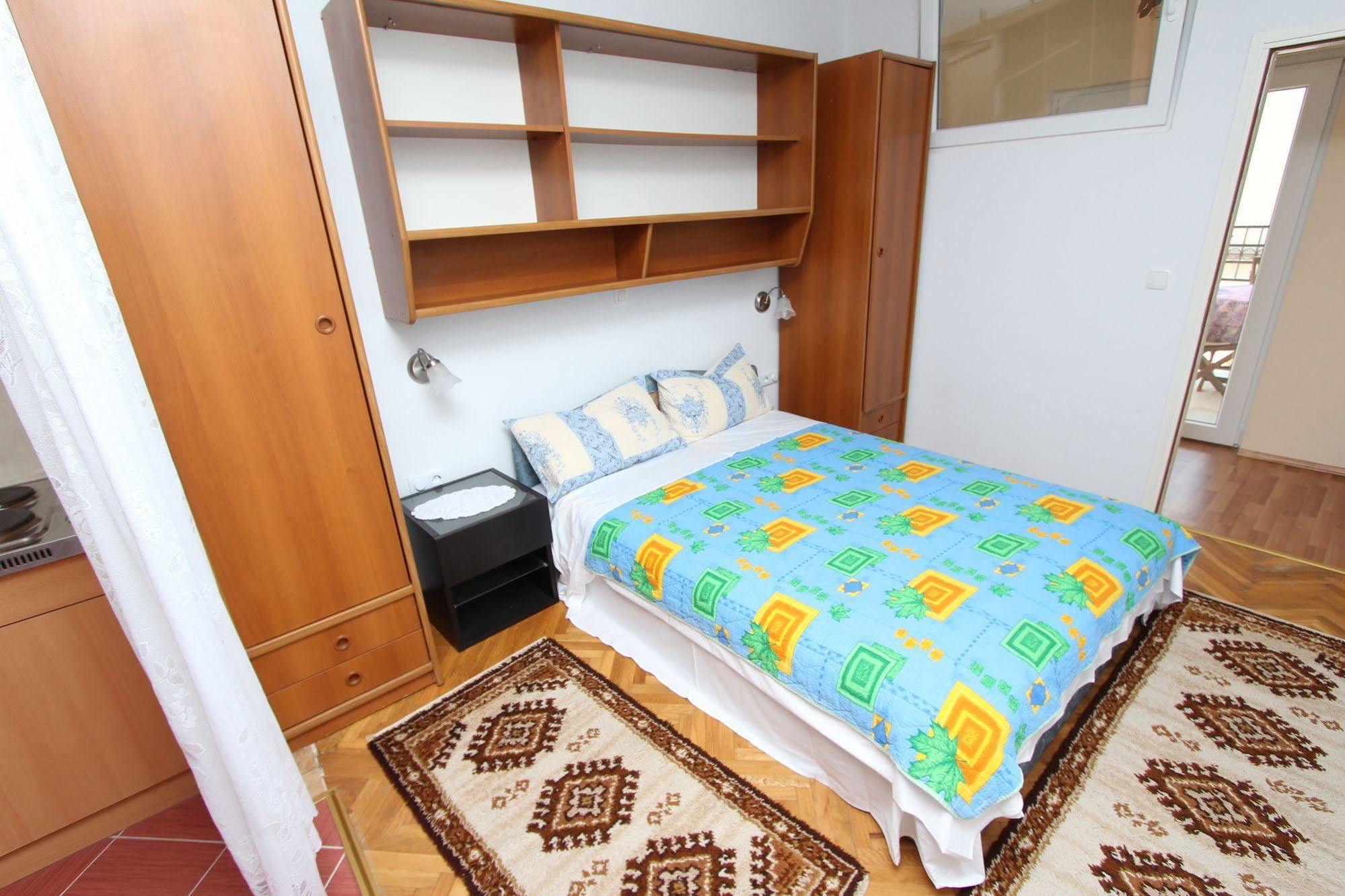Rooms And Apartments Sally روفينج المظهر الخارجي الصورة